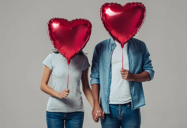 İzole güzel Romantik Çift — Stok fotoğraf