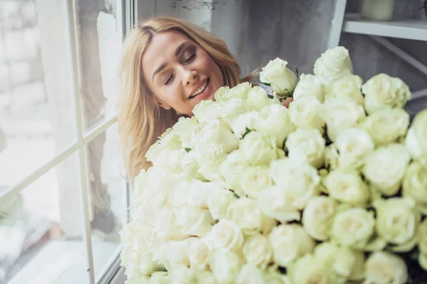 Attractive young woman at home — Stock Photo, Image