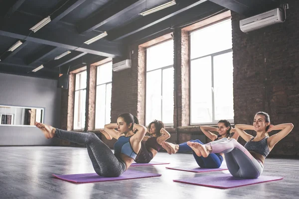 Group yoga training — Stock Photo, Image