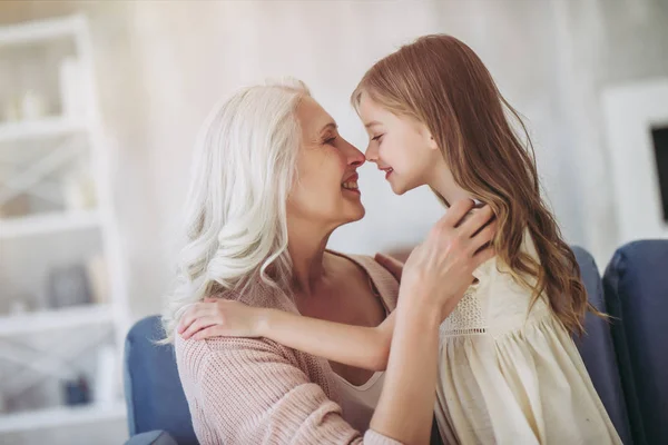 Little girl with grandmother — Stock Photo, Image