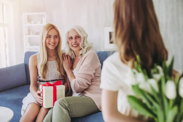 Daughter, mother and grandmother at home — Stock Photo, Image