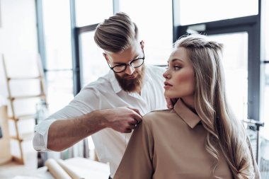 Moda Tasarımcısı modeli