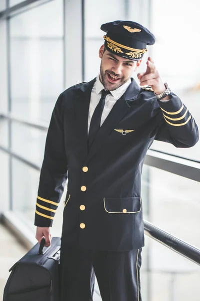 Pilóta a repülőtér — Stock Fotó