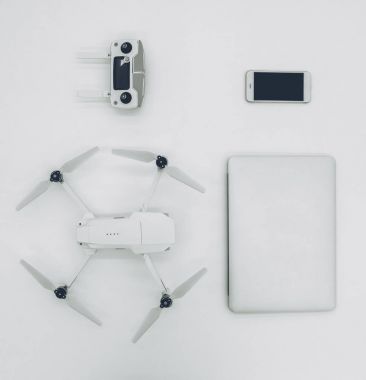 Modern cihazlarla quadcopter mağaza