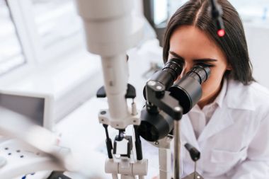 Göz hastalıkları Kliniği kadın doktor