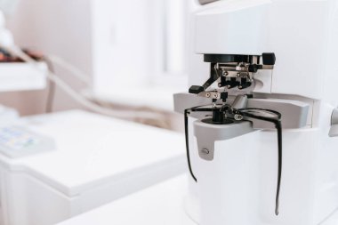 Modern göz hastalıkları Kliniği