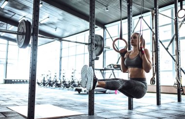 Sportif bir kadın.