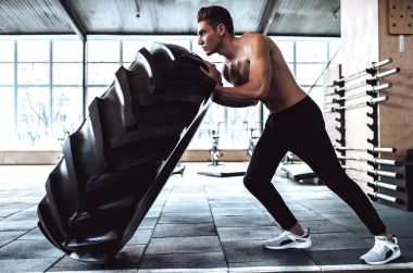 spor olarak güçlü bir adam