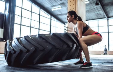 Sportif bir kadın.