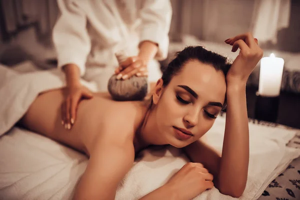 Woman in spa salon — Stock Photo, Image