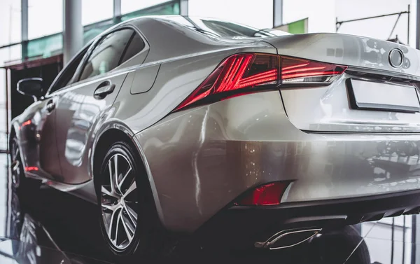 New car in showroom — Stock Photo, Image