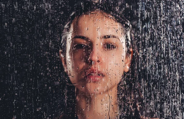 Woman in shower — Stock Photo, Image