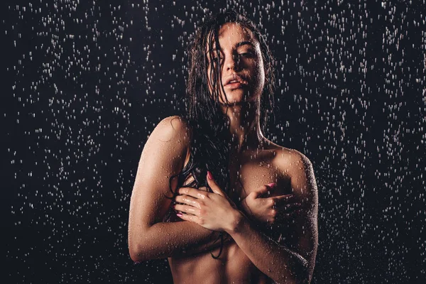 Woman in shower — Stock Photo, Image