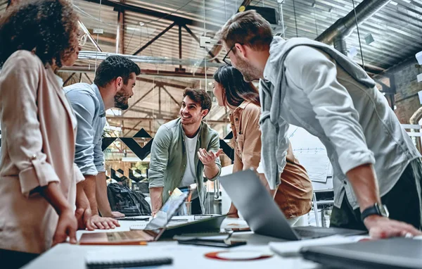 Young business people in office — Stock Photo, Image