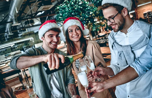 Festeggiamo il Natale in ufficio — Foto Stock