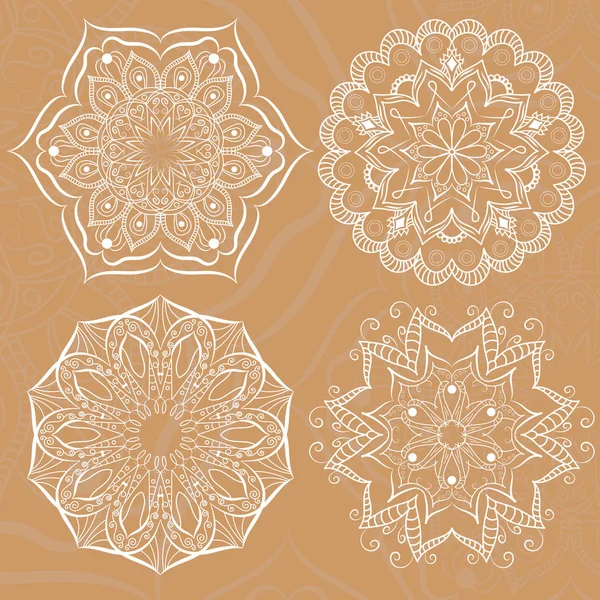 Conjunto de mandalas de contorno blanco — Vector de stock