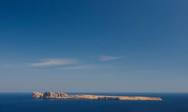 Fondo marino con una isla — Foto de Stock