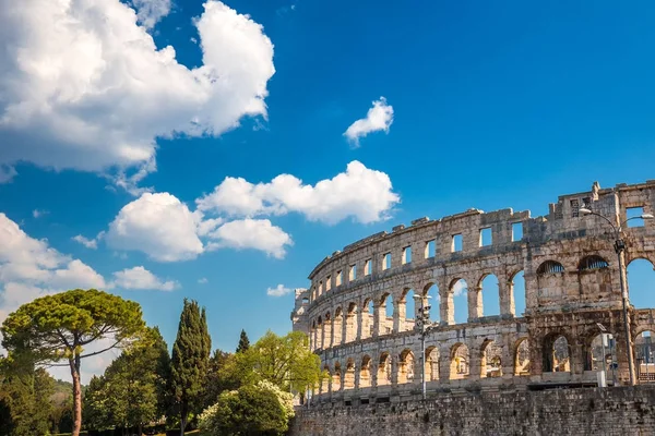 Den romerska arenan i Pula. — Stockfoto