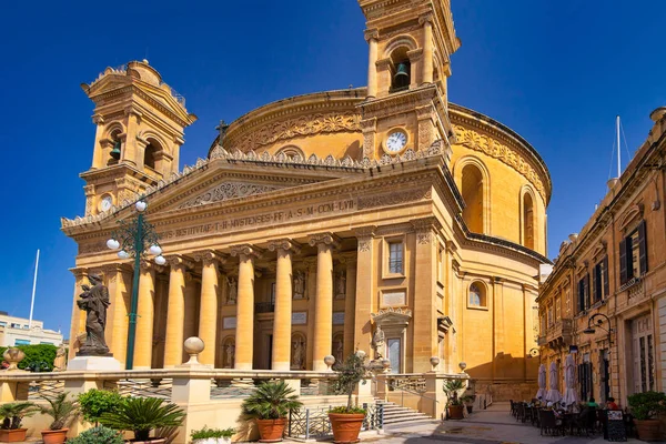 Veduta della Rotonda di Mosta, conosciuta anche come La Cupola di Mosta . — Foto Stock