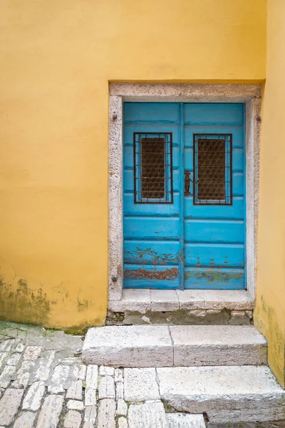 Blue Entrance Door Old House Rovinj Croatia Europe — Stock Photo, Image