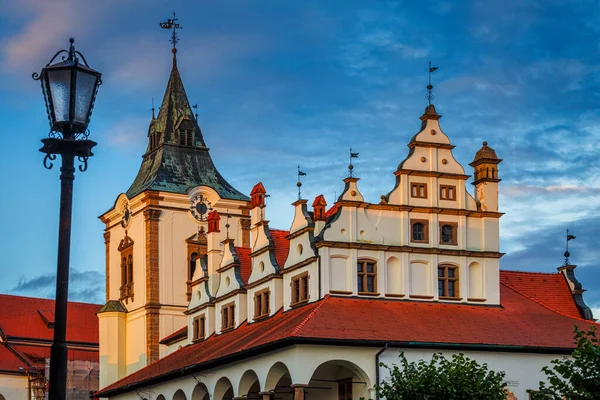 Levoca Ciudad Antiguo Ayuntamiento Centro Histórico Atardecer Eslovaquia Europa — Foto de Stock