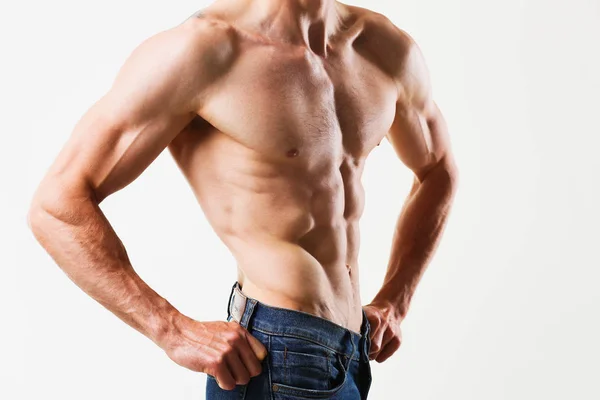 Stampa maschile forte grazie alla dieta e all'allenamento costante — Foto Stock