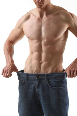 Atletik katlanmış adam zayıflama teması çok güçlü basın ve fitness olduğunu