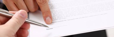 Erkek takım elbise teklif sözleşme formu Pano defterinde kolundan