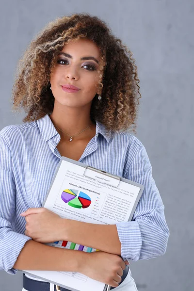 Güzel siyah kadın portre. 