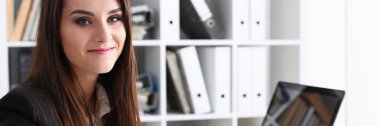 Ofis portre işyerinde iş kadını