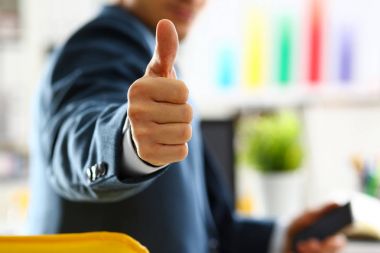 Erkek kol Tamam gösterme veya konferans sırasında Onayla