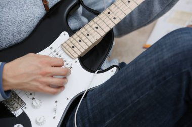 Eller erkek ev oyun ve tun