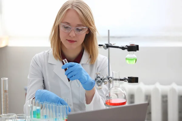 Smiling beautiful technician woman portrait — Stock Photo, Image