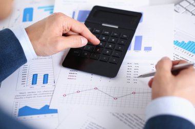 Siyah hesap makinesi ve mali istatistikler