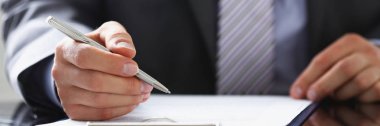 Erkek kol takım elbise ve kravat kısaltıldı formu doldur