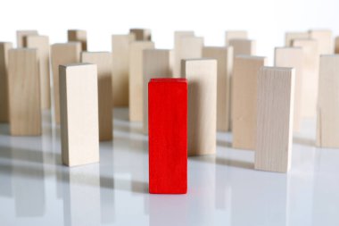 Bir kırmızı kazanan piyango ahşap blok satır