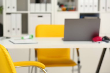 Boş ofis portre işyerinde