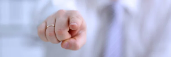 Erkek kol işaret parmağı noktasının — Stok fotoğraf