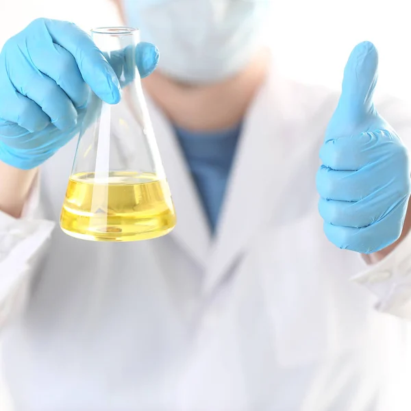 Porträt eines jungen Chirurgen Chemiker Arzt — Stockfoto