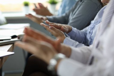 Seminerdeki yöneticiler