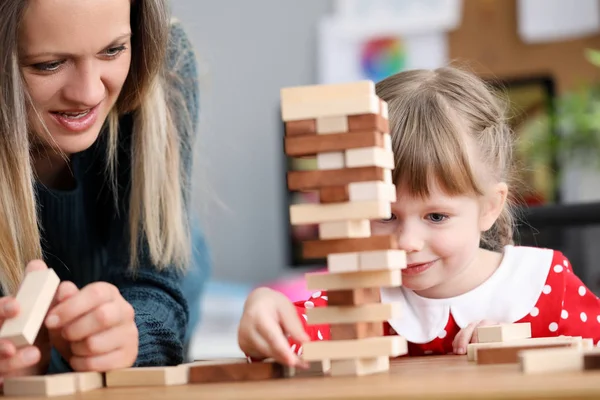 Cute girl enjoying game — Stock Photo, Image