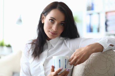 iş kadını kahve molası