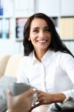 Modern ofisteki iş kadını