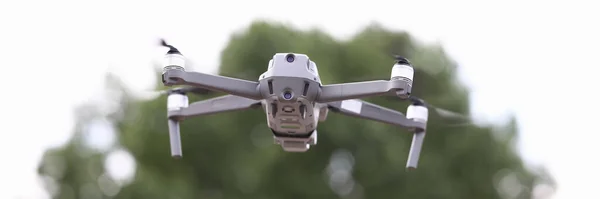 Vuelo del dron — Foto de Stock