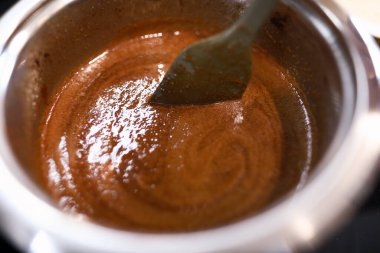 Kek için Aromatik Çikolata Üstü