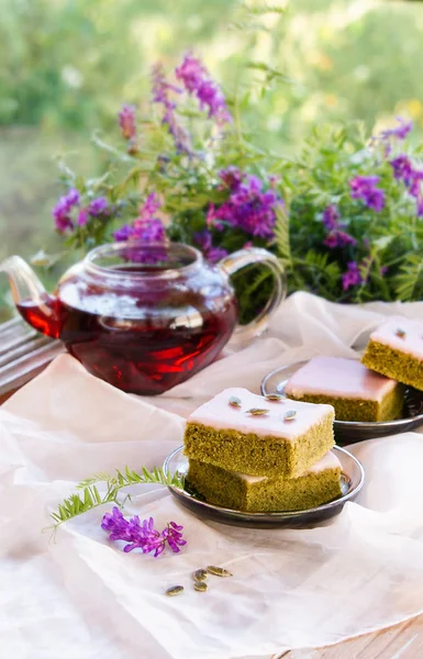 Matcha Green Tea Cakes White Chocolate Glaze Seeds Tea White — Stock Photo, Image