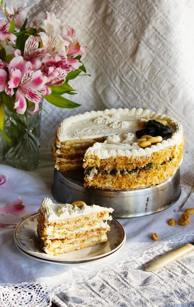 Torta Con Crema Quark Vaniglia Torta Formaggio Pasticcino Con Sfronda — Foto Stock