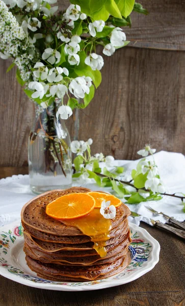 Tortitas Chocolate Con Crema Naranja — Foto de Stock