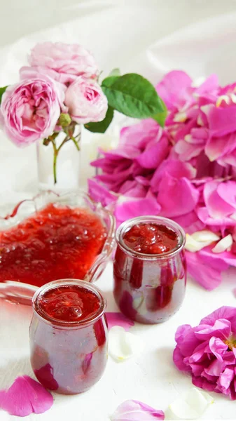 Rose Petal Jam White Background — Stock Photo, Image