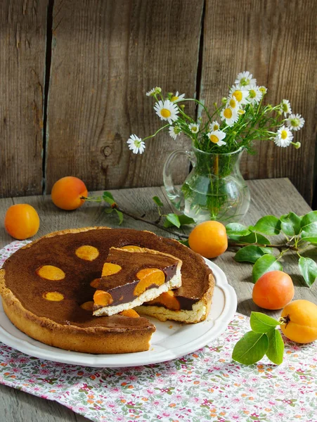 Tarta Con Chocolate Albaricoques — Foto de Stock